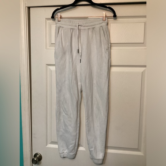 💥PRICE DROP💥 Essential Pocket Joggers - Picture 3 of 8